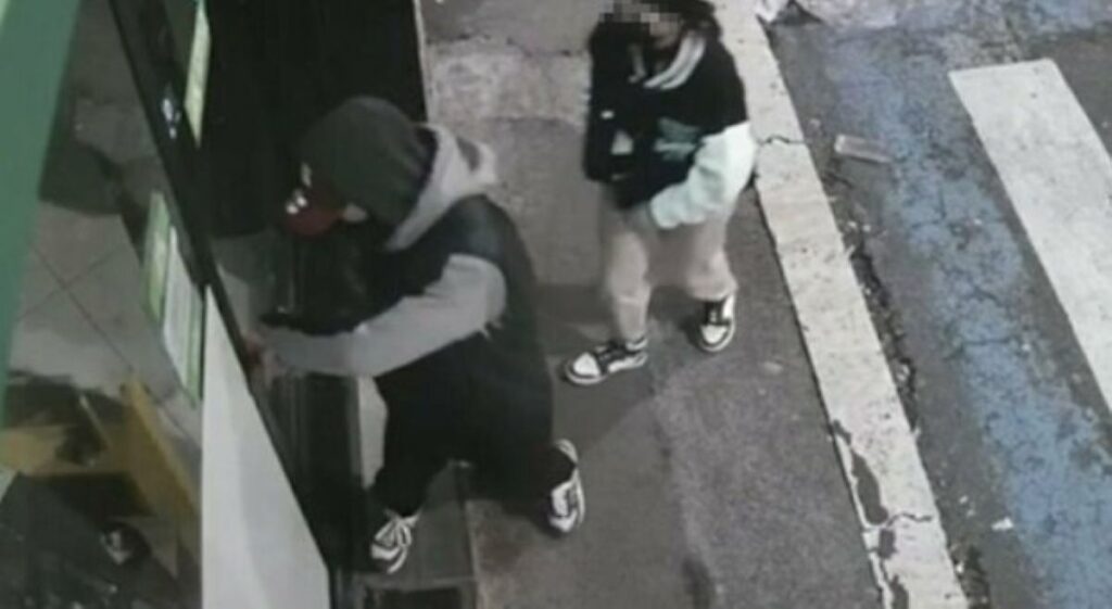 Furti a raffica in appartamenti, i ladri “visitano” cinque abitazioni. Ancora quantificare il valore del bottino