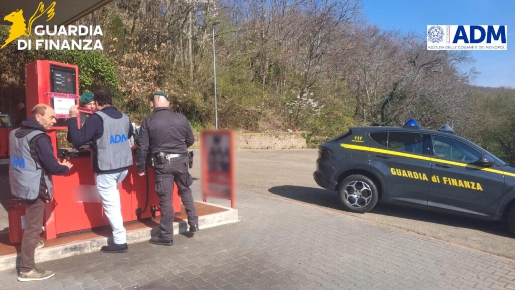 Chiuso dalla Guardia di Finanza un altro distributore di carburante